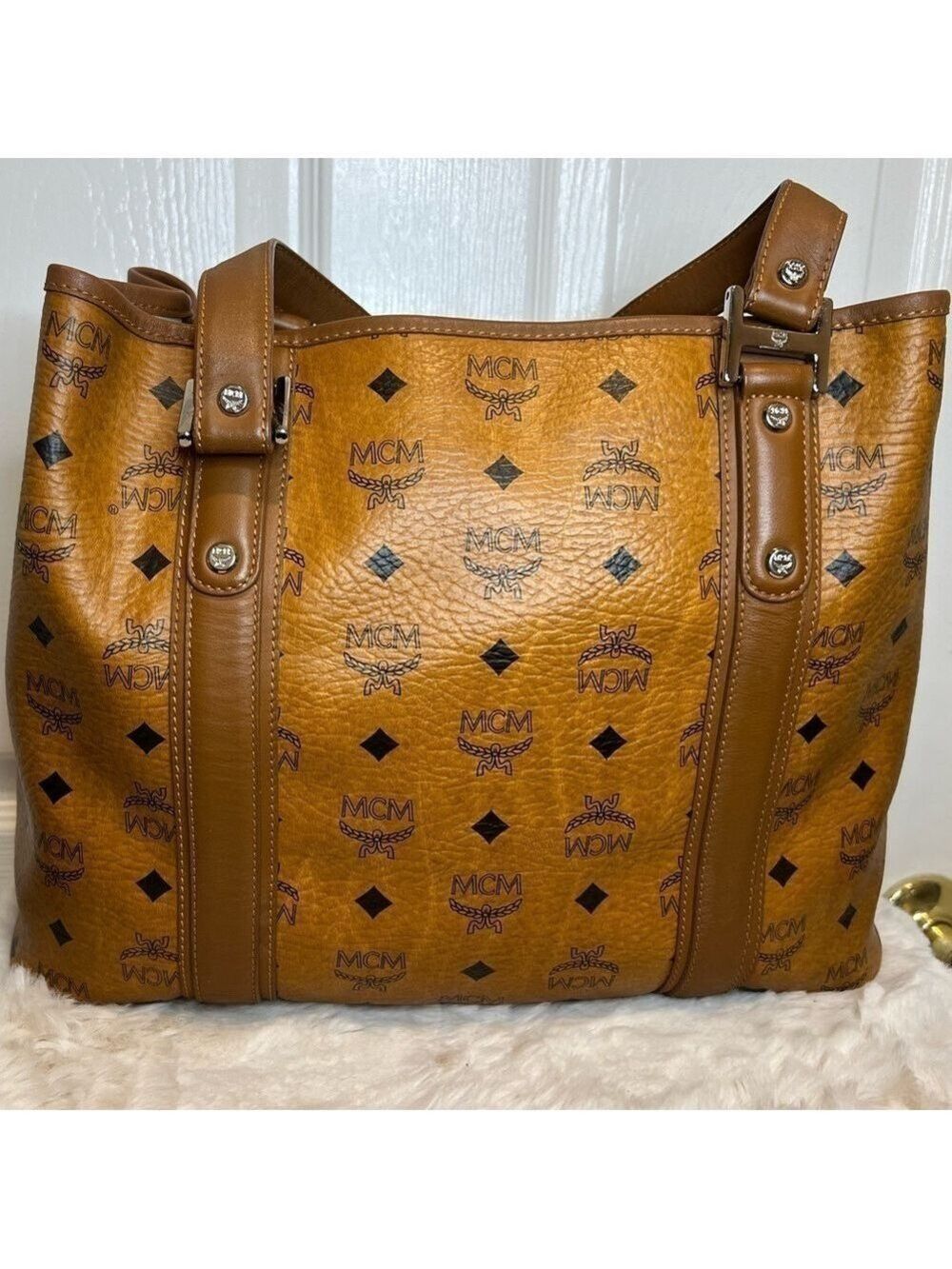 MCM COGNAC VISETOS SHOPPER TOTE BAG - Picture 2 of 15